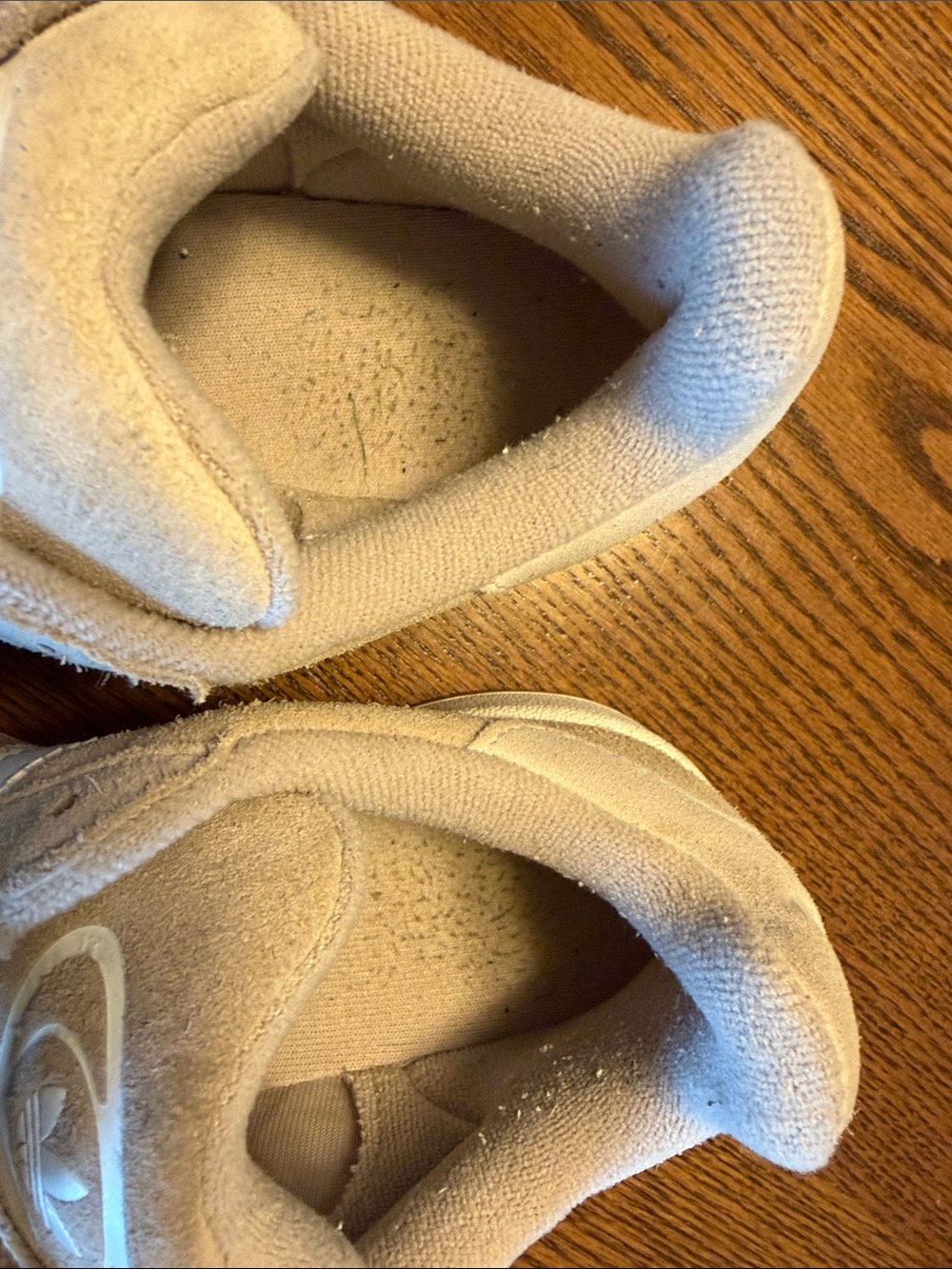 adidas Kids, Youth Campus Suede Sneakers in Wonder Beige and Cloud White - Picture 9 of 12